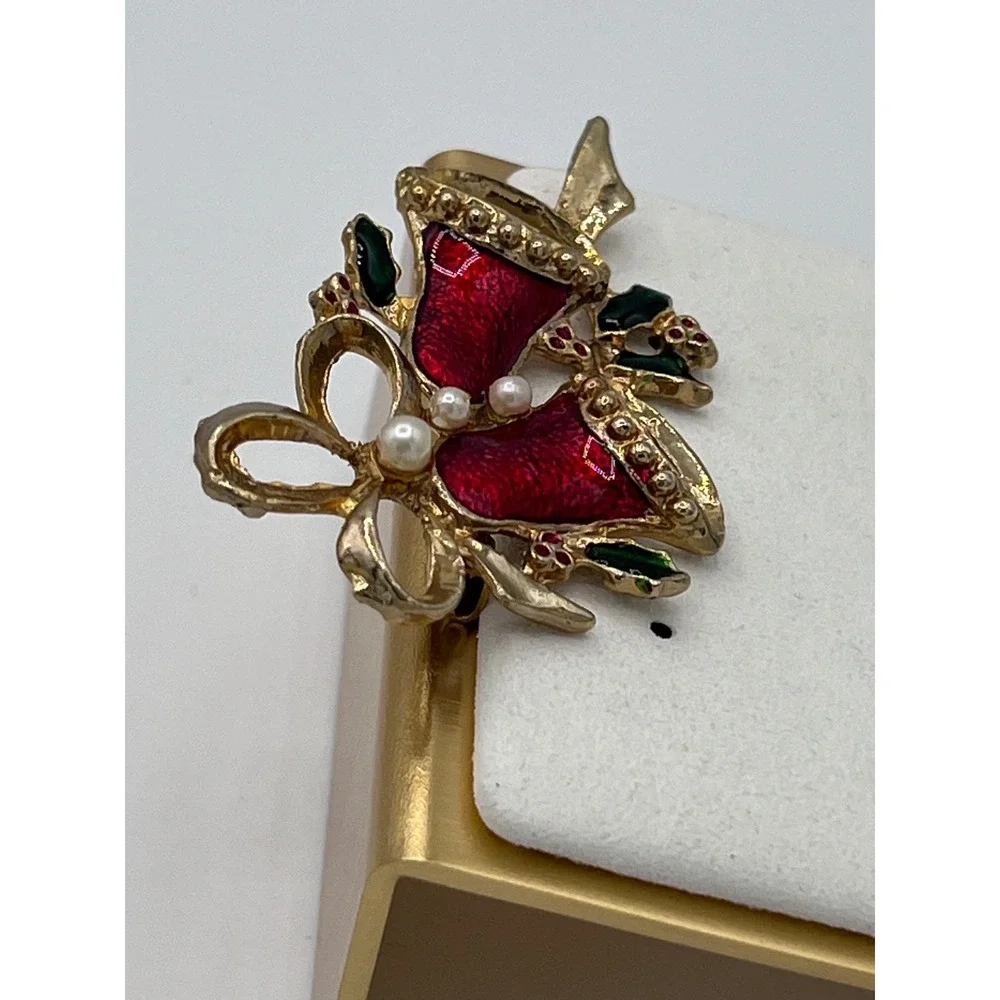 Vintage Christmas Bell Brooch Pin Holiday Jewelry Red Enamel Gold Tone‎